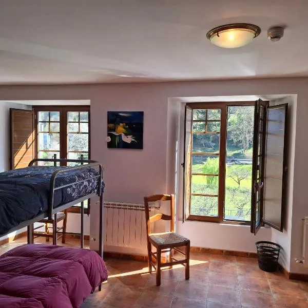 Albergue Val de Samos，位于萨莫斯的酒店