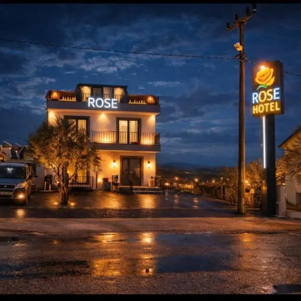 ROSe OTEL，位于Ezine的酒店
