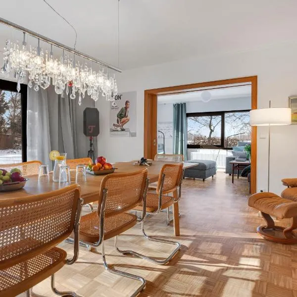 Stilvoller Bauhaus Bungalow mit Sauna in Lüneburger Heide für 8 Gäste，位于Wohlendorf的酒店