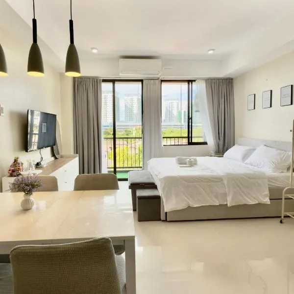 Suite Escape Mactan , condo with balcony near Mactan Newtown and Mactan Airport，位于麦克坦的酒店