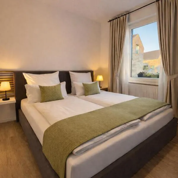 Boutique Hotel Celler Altstadt - 24h Check-in，位于策勒的酒店