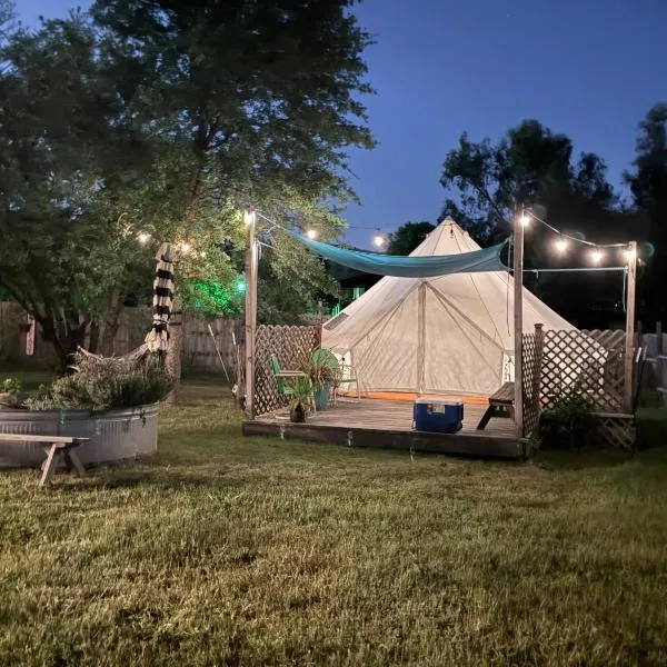 Savannah-Winery Yurt near Sequoia & Kings Canyon National Parks，位于Dunlap的酒店