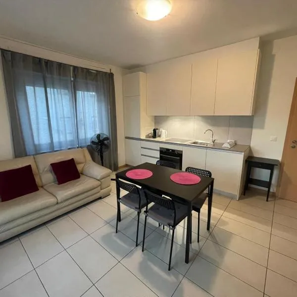 Balerna Suisse Apartament - RentuGoo Travel，位于Balerna的酒店