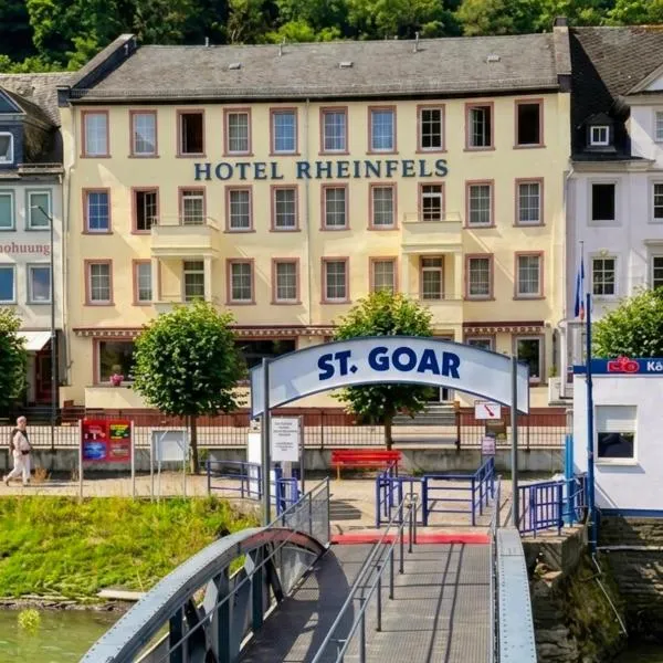 Hotel Rheinfels - Radfahrer Willkommen，位于圣戈阿尔的酒店