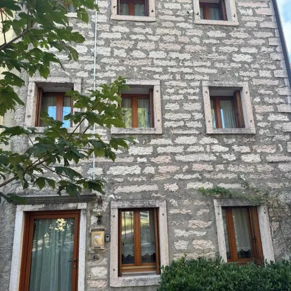 Alloggio ai Campanari，位于Conco的酒店
