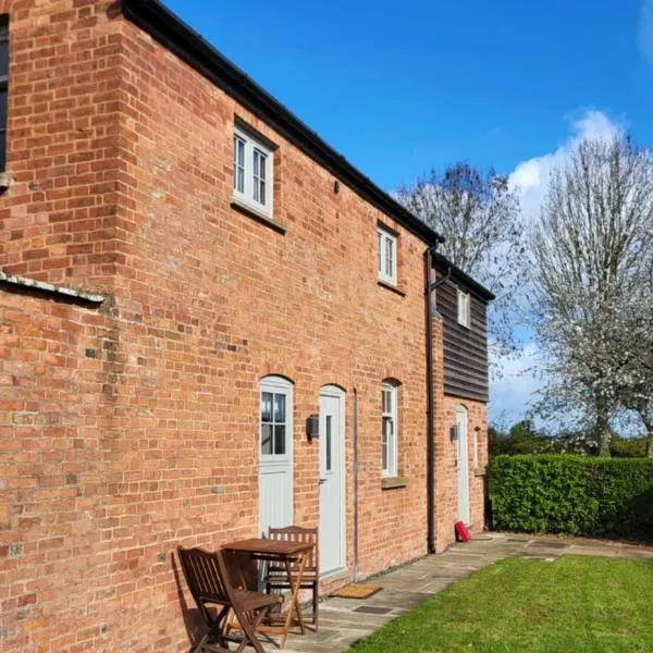 Gardeners Cottage Apartment，位于Tyberton的酒店