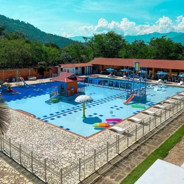 Malokas Resort - El Socorro - San Gil，位于索科罗的酒店