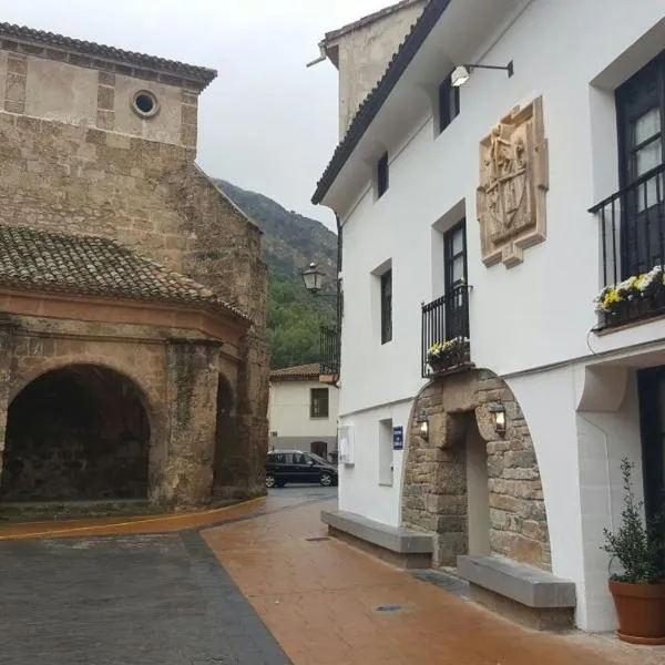 Casa Rural Las Pedrolas，位于Hornillos de Cameros的酒店