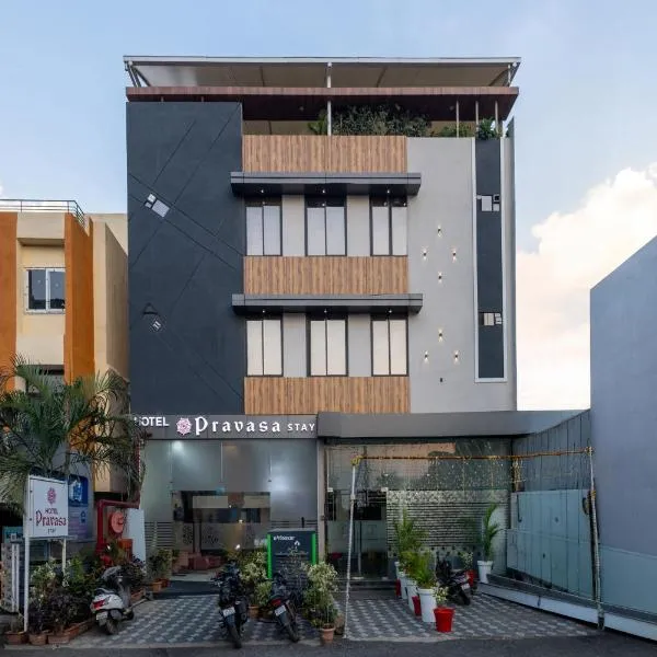 Hotel Pravasa Stay, Dewas Naka，位于印多尔的酒店