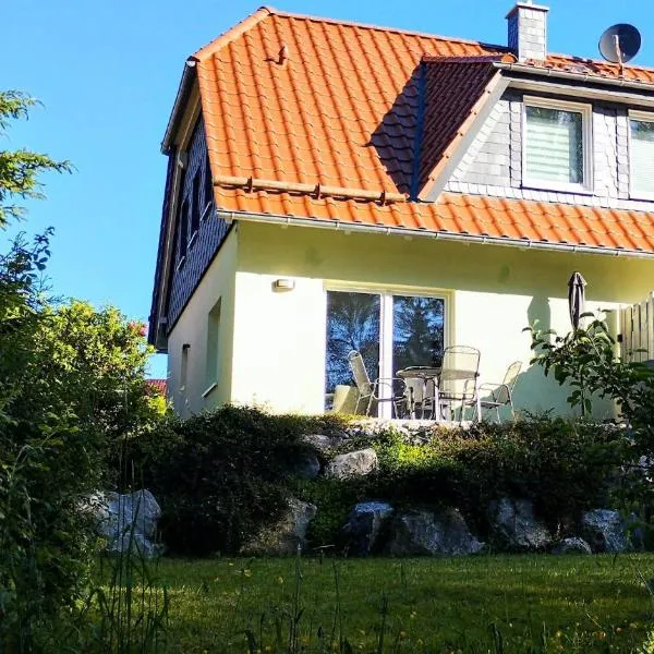 Behagliches Ferienhaus Zaunkönig -mit Kamin und Sauna- Blick über das romantische Bodetal,位于塔内的酒店