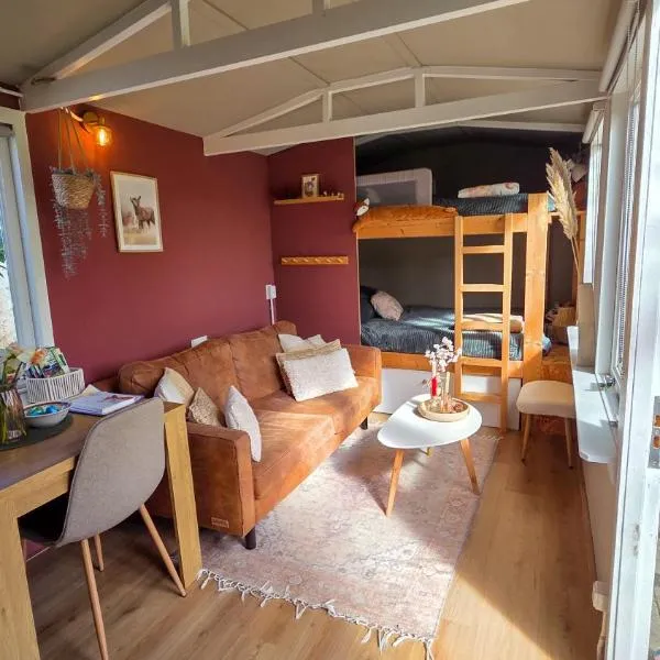 Tinyhouse op de Veluwe, het buitenleven，位于Oene的酒店