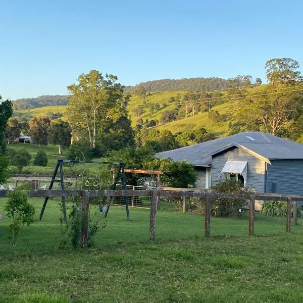 Little Farmhouse Near The Dairy，位于Warranulla的酒店