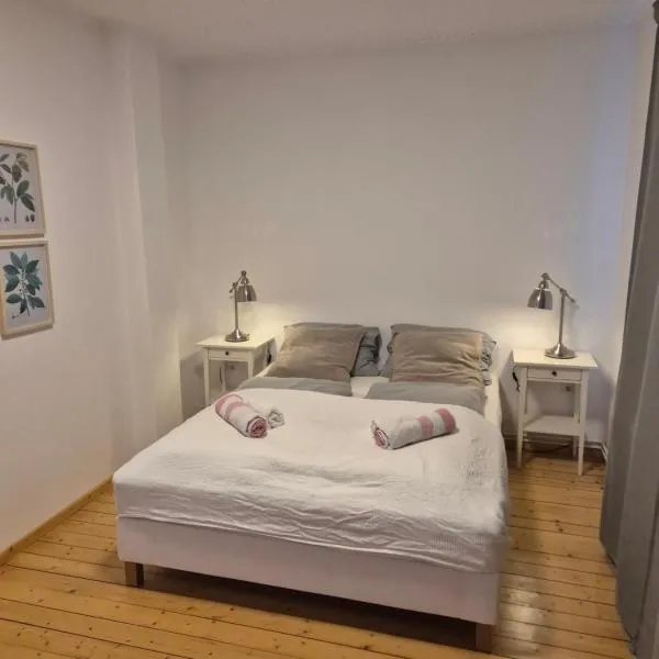 Ruhige, kleine Unterkunft in Weyhe, Nähe Bremen，位于Weyhe的酒店