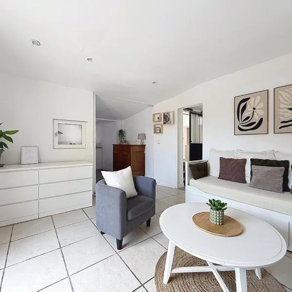 L'Espérance - Gîte Gueymard - Terrasse et Parking privé，位于Communay的酒店