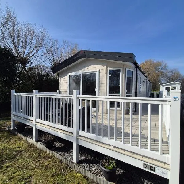 6 Berth Caravan - Holiday Village Burnham-on-Sea，位于伯翰姆昂斯的酒店