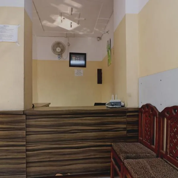 Hotel O AKBAR PALACE，位于阿里格尔的酒店