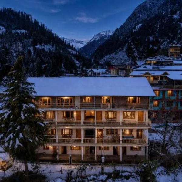 Beholden Stay & Cafe-Mountain View Boutique Stay in Old Manali，位于马拉里的酒店