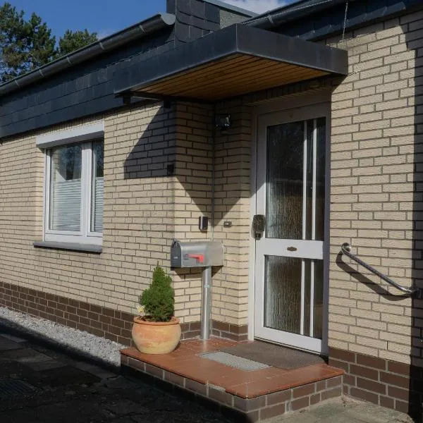 Ferienwohnung am Meerbach - Terrasse & Natur in Nienburg，位于宁堡的酒店