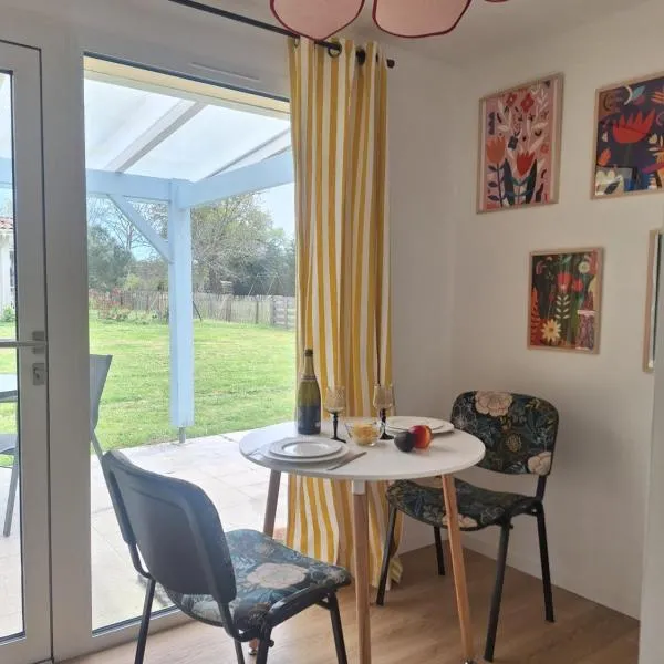 La Pinède du Chéou, Piscine, Logement indépendant, Parking, Draps, Wifi fibre，位于米米藏的酒店