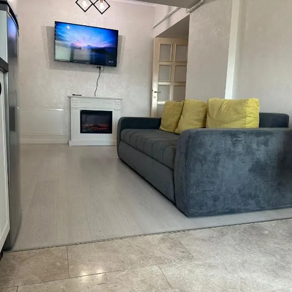 Fancy Bonjour - modern apartment，位于雅西的酒店