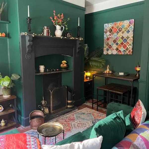 Cosy Victorian house on Waterfall Street,位于Llanrhaeadr-ym-Mochnant的酒店