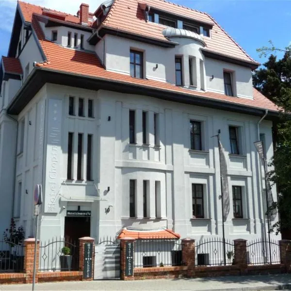 比得哥什肖邦酒店，位于Dobrcz的酒店