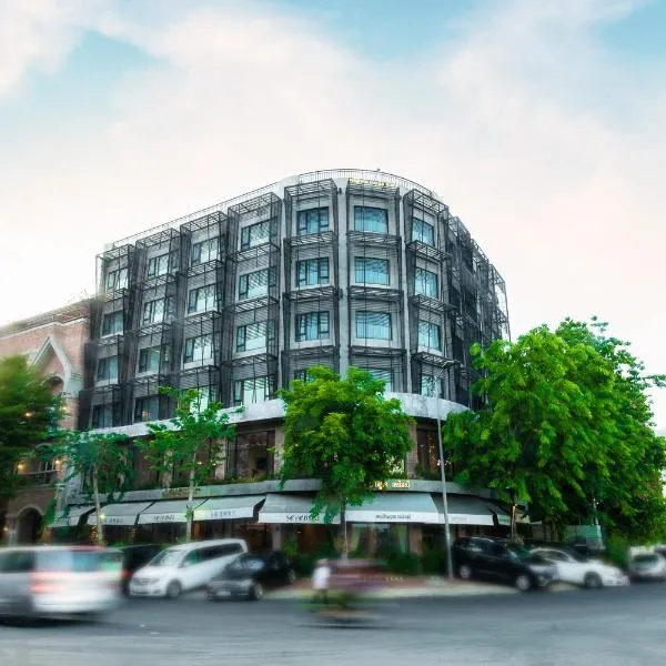 Almond Hotel Bassac River，位于金边的酒店