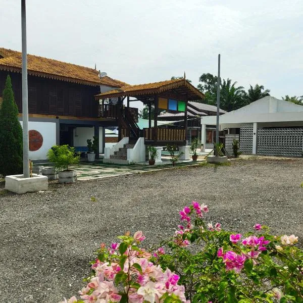 Tein homestay，位于Rengit的酒店