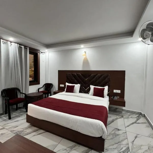 Hotel Annapurna，位于博瓦利的酒店