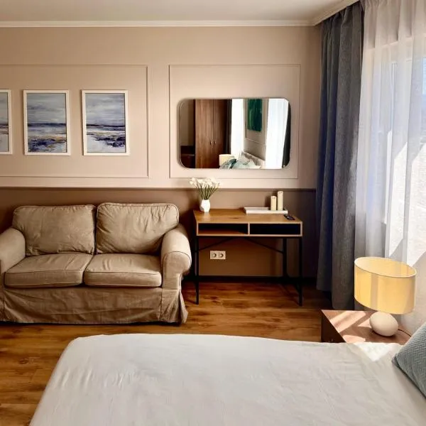 AirportStay bg - free shuttle and own parking,位于索非亚的酒店