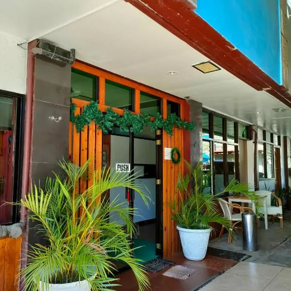 Axis Pension Hotel，位于麦克坦的酒店
