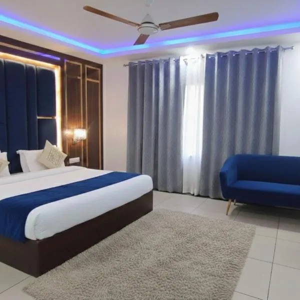 Hotel DSR Park Near igi Airport Delhi，位于Majhera的酒店