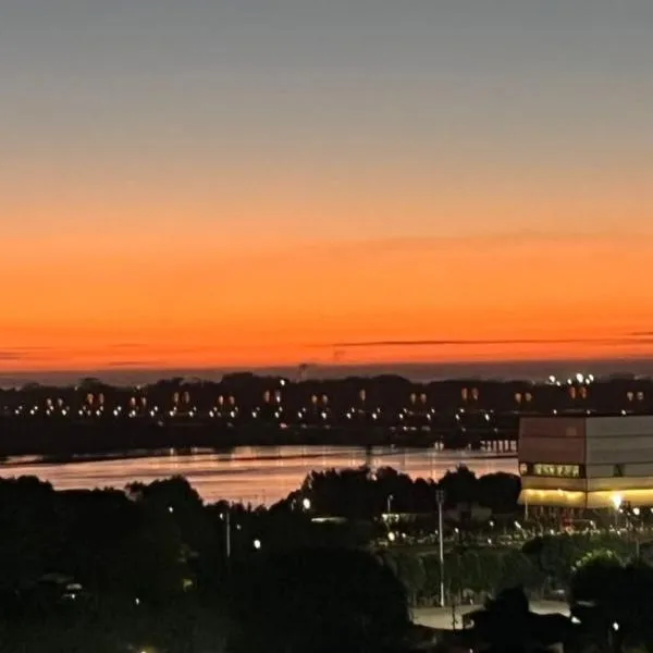 LA VISTA MAS MARAVILLOSA DE CONCEPCION, ubicación perfecta, precio buenisimo, hermoso y comodo departamento，位于康塞普西翁的酒店