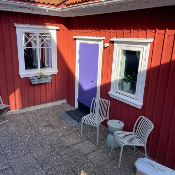 Guesthouse Holmen，位于Färgelanda的酒店