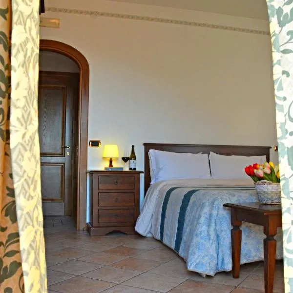 Agriturismo il Pettirosso，位于Pianillo的酒店