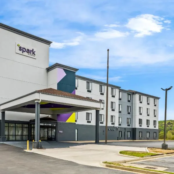 Spark by Hilton Pelham Birmingham I 65，位于佩勒姆的酒店