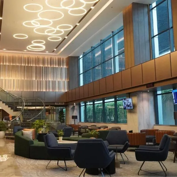 Grand Anara Airport Hotel，位于当格浪的酒店