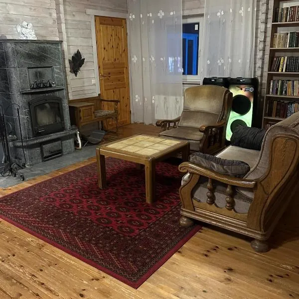 Pihlamäe holiday house，位于Aruvalla的酒店