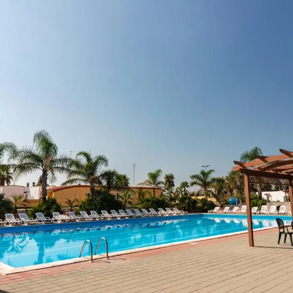 Racar Hotel，位于夫莱戈勒的酒店