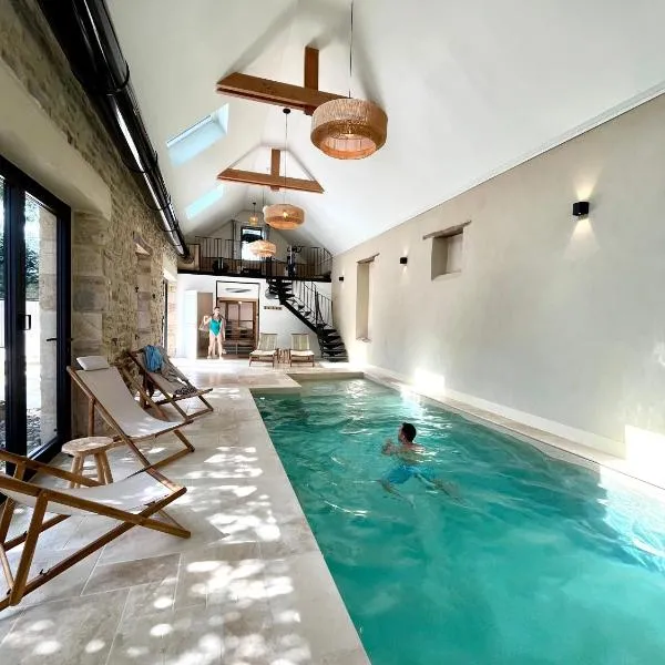 LE DOMAINE DE SOANI - Piscine intérieure, Jacuzzis & Sauna - ADULT ONLY，位于Saint-Évarzec的酒店
