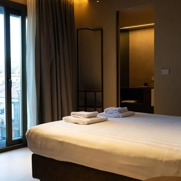 Ku Private Milano，位于佩罗的酒店