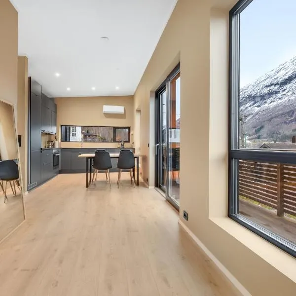 Aurora Apartments - Stryn View，位于史特林的酒店