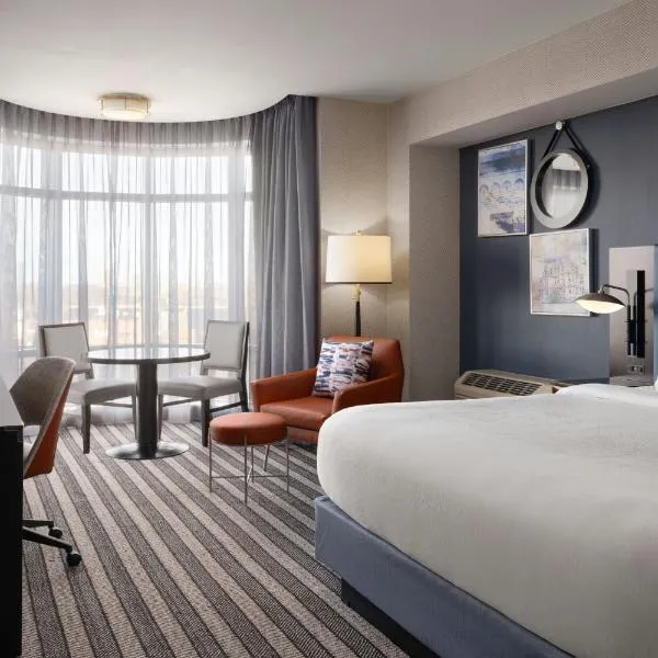 Courtyard by Marriott Boston Brookline,位于布鲁克林的酒店