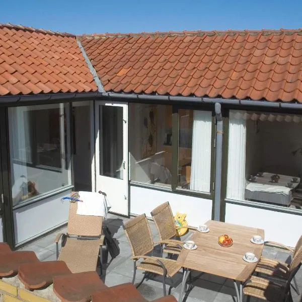 4 person holiday home in Allinge，位于阿灵厄的酒店