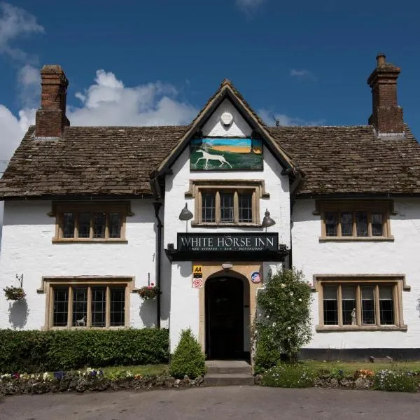 The White Horse Inn，位于Christian Malford的酒店