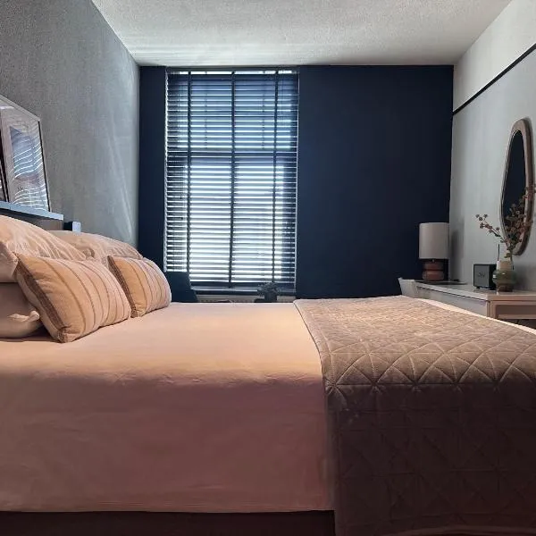 Hotel chic room，位于海尔伦的酒店