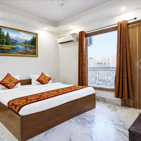 Mauryan Elite Hotel Ignou Road，位于新德里的酒店
