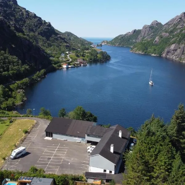 Brufjell Hostel & Parking，位于弗莱克菲尤尔的酒店