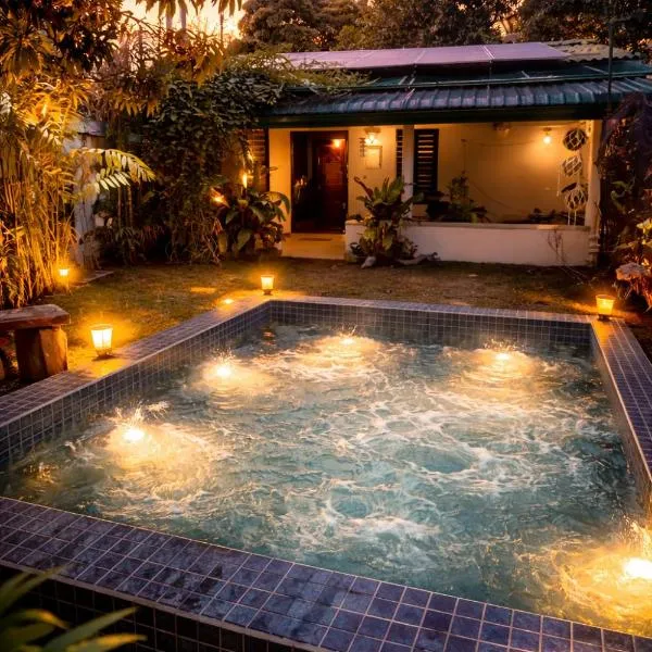 New! Mangalam house, Private plunge pool near beach，位于亭可马里的酒店
