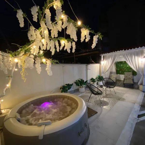 Casa Denis la 50m de Castel!，位于胡内多阿拉的酒店